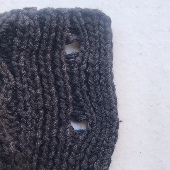 VINTAGE | Black Fall Leaves Hand Knit Grannycore Sweater Cardigan - Picture 13 of 13